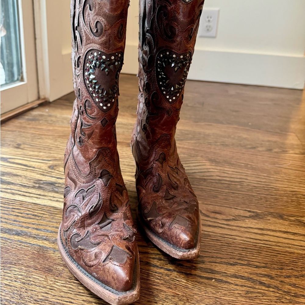 Unique Corral Vintage Boots. 
#boots #corralboots